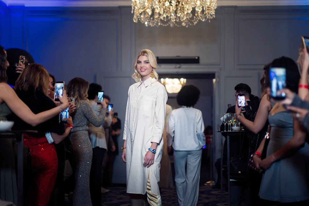 Runway cat-walk highlight